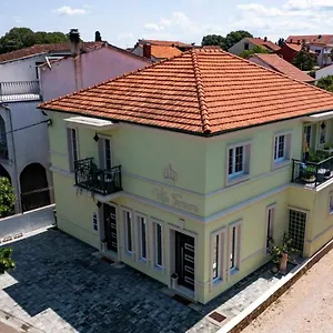 Tamara Biograd Na Moru