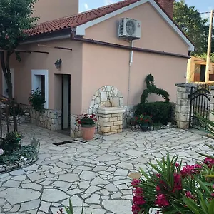 Teta Jana , Smoljanci Croatia