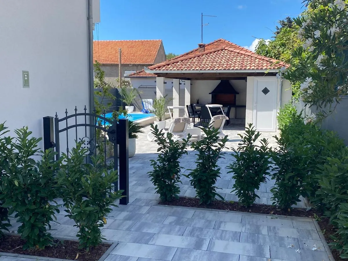 Breitling Apartments With Pool